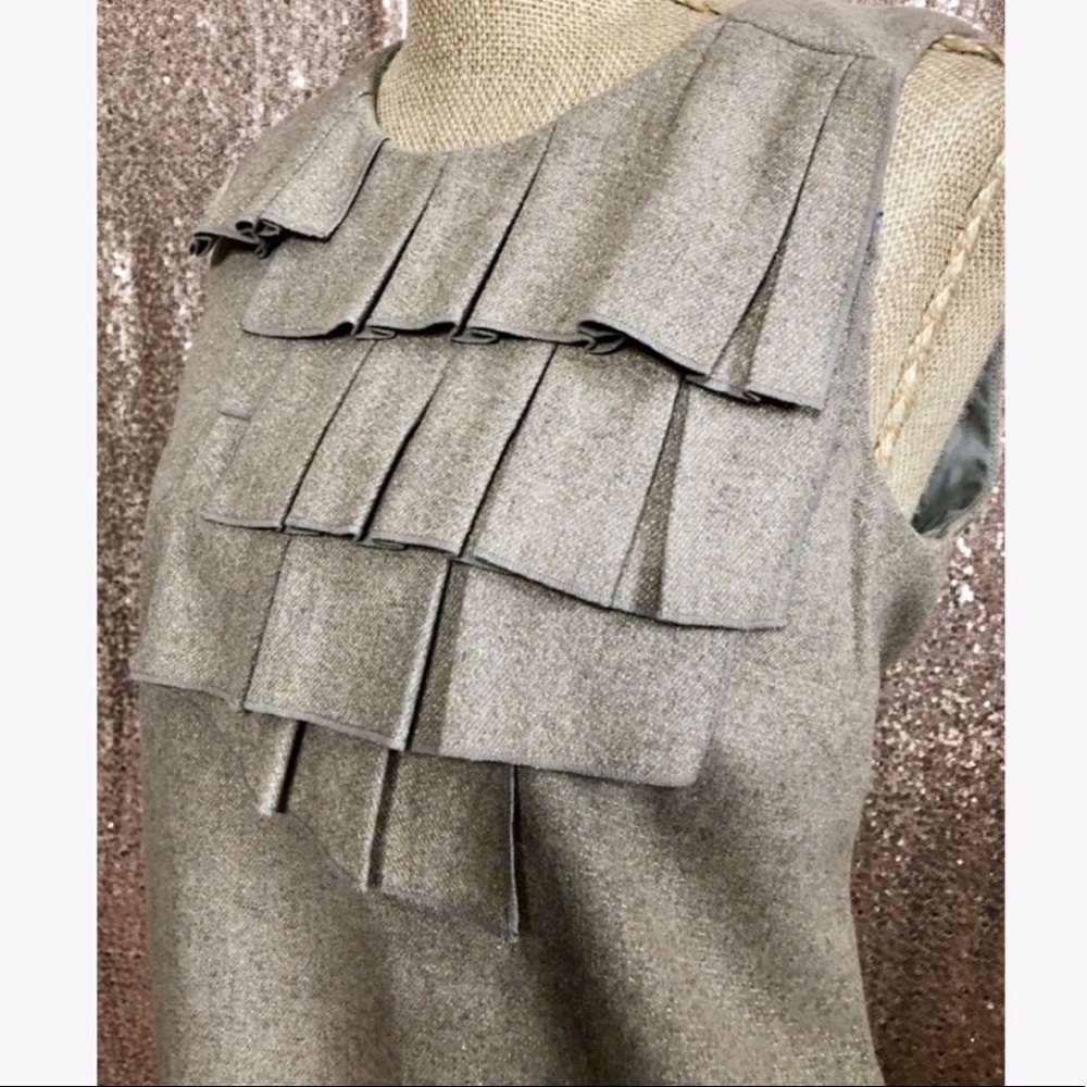 Banana Republic New Tan Metallic Pleated Shell Top - Picture 7 of 12